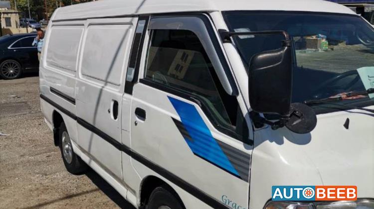 Minivan Hyundai 1996