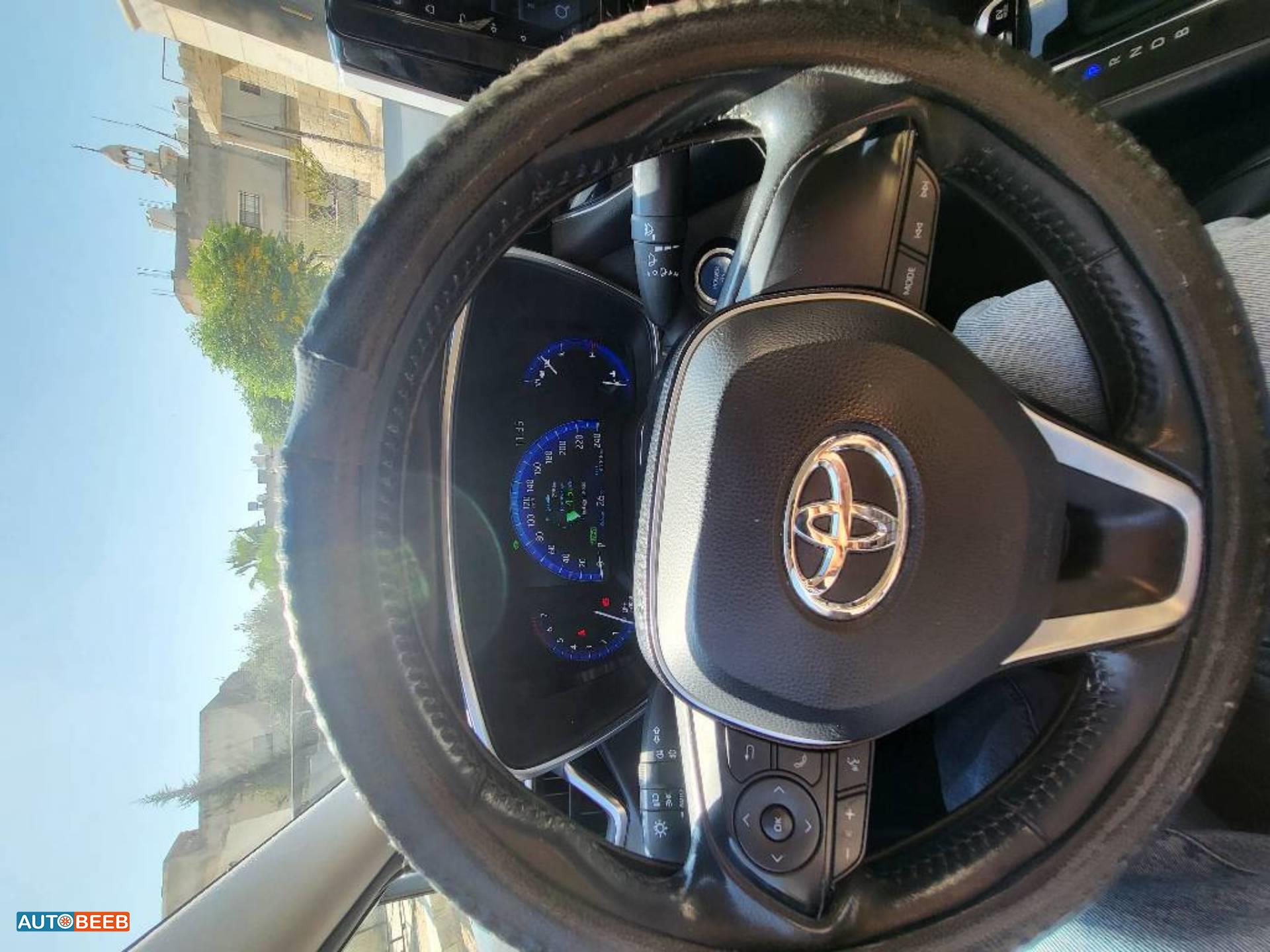 تويوتا كورولا 2021