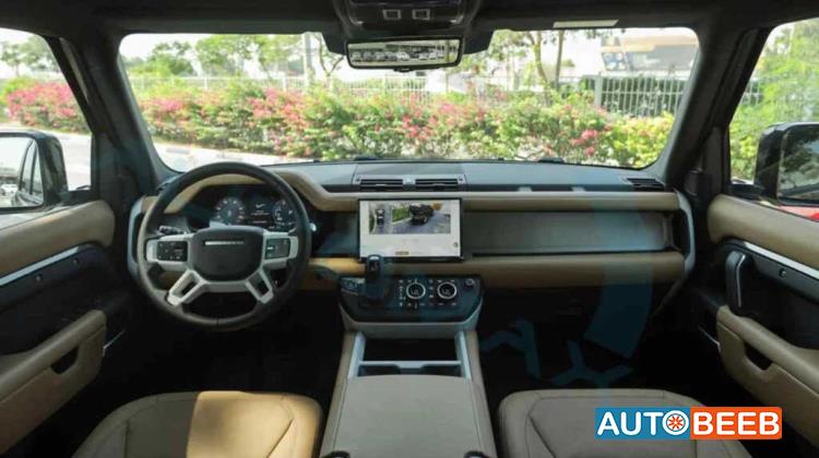 Land Rover Defender 2025