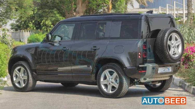 Land Rover Defender 2025