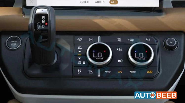 Land Rover Defender 2025