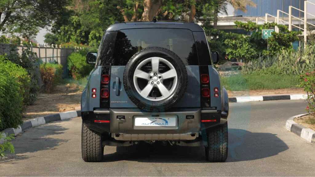Land Rover Defender 2025