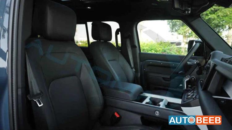 Land Rover Defender 2025