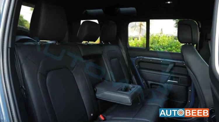 Land Rover Defender 2025