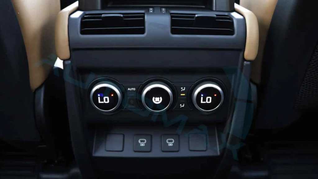 لاندروفر ديفندر 2025