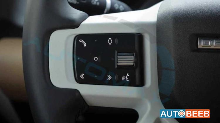 لاندروفر ديفندر 2025