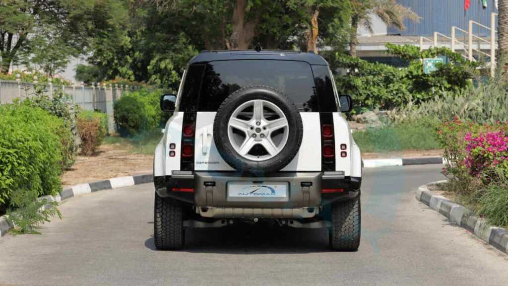 لاندروفر ديفندر 2025