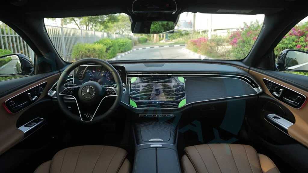 مرسيدس بنز E200 2026