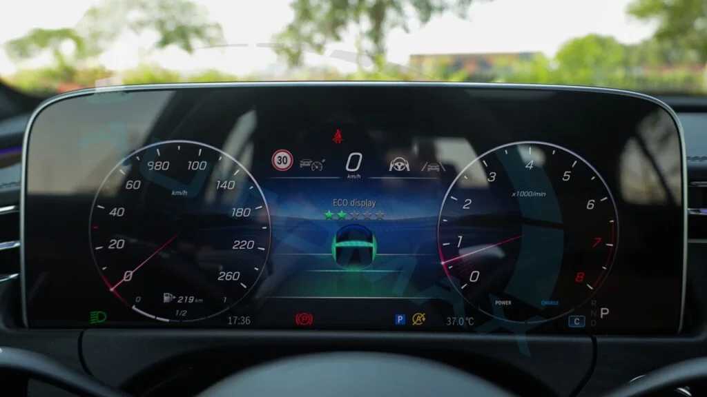 مرسيدس بنز E200 2026