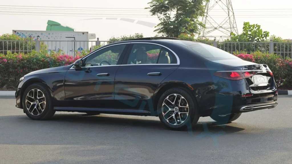 مرسيدس بنز E200 2026