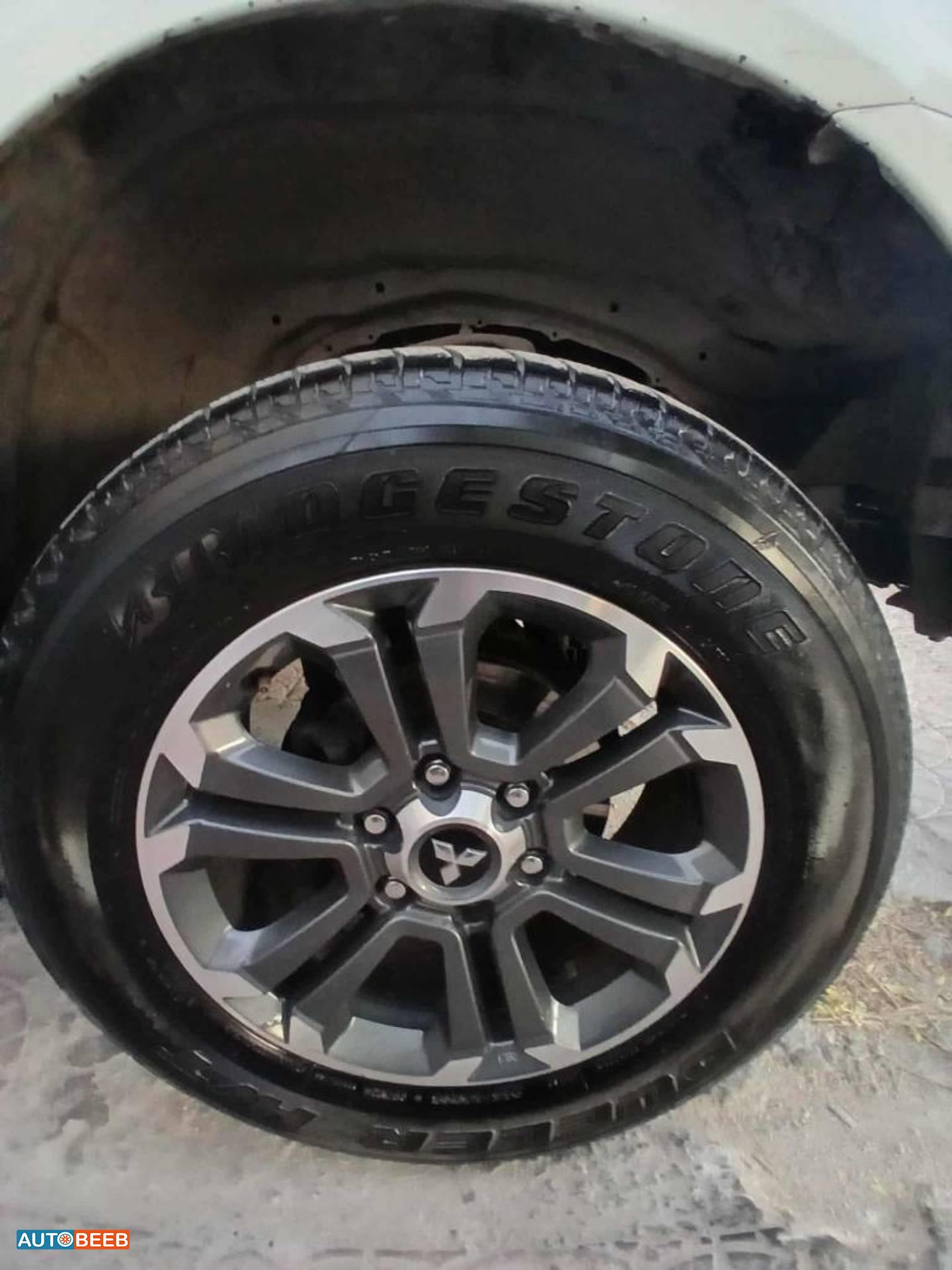 Mitsubishi L200 2007