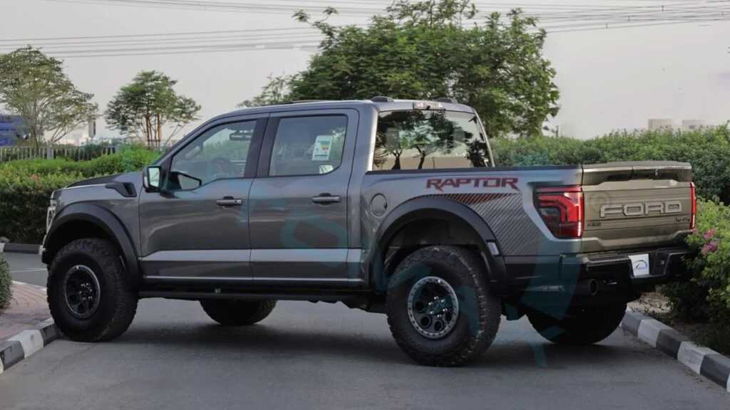 Ford Raptor 2025