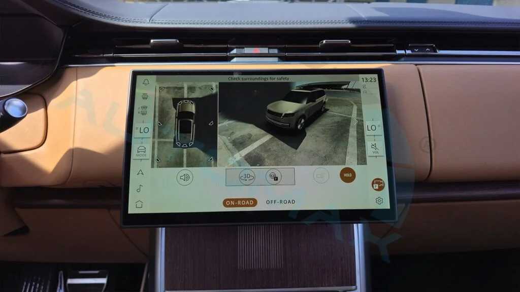 لاندروفر رينج روفر 2025