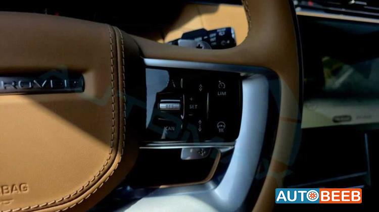 لاندروفر رينج روفر 2025