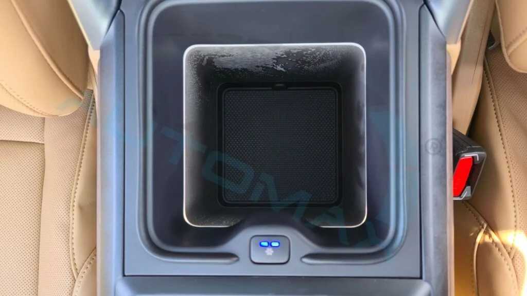 لاندروفر رينج روفر 2025