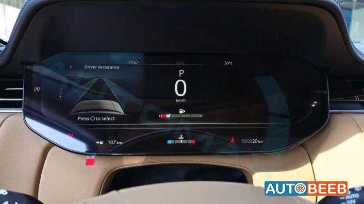 لاندروفر رينج روفر 2025