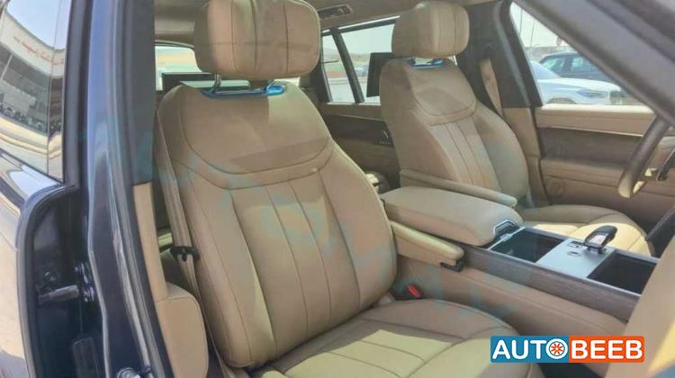 لاندروفر رينج روفر 2025