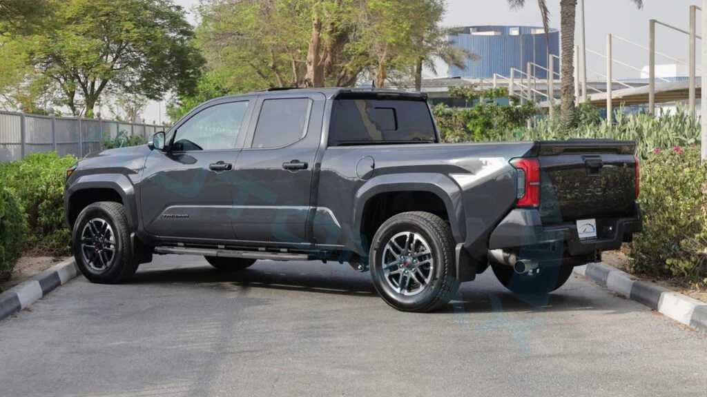 تويوتا تاكوما 2025