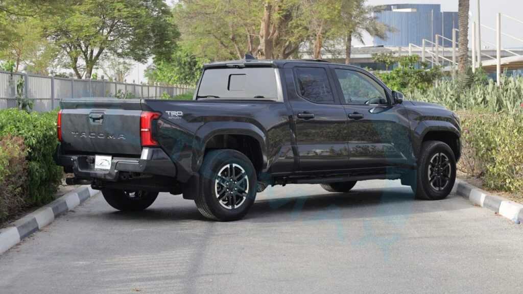 تويوتا تاكوما 2025