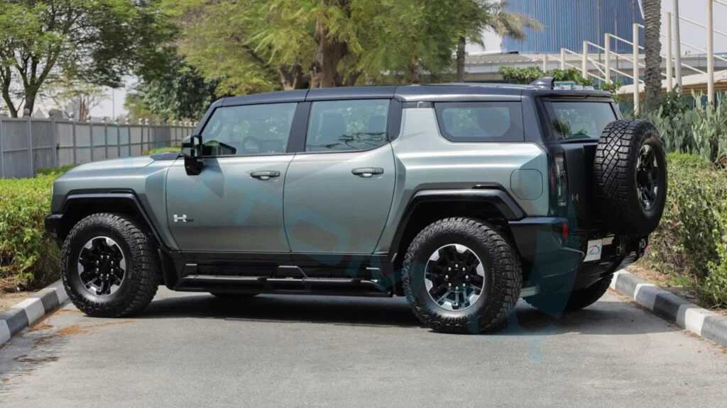 Hummer EV 2024