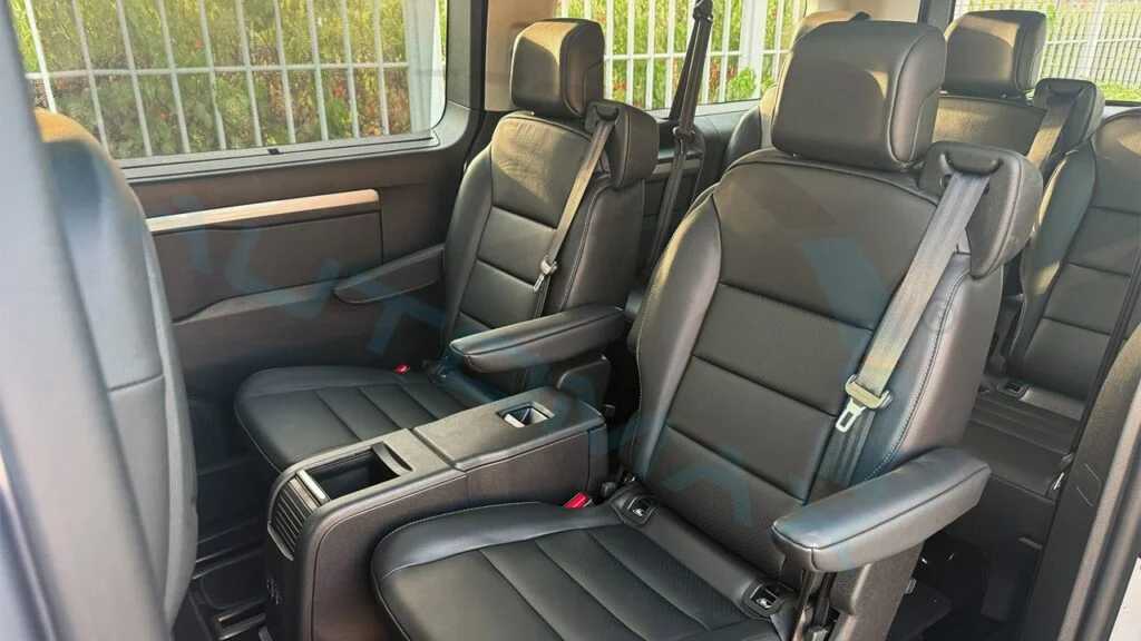 Minibus Citroen 2026