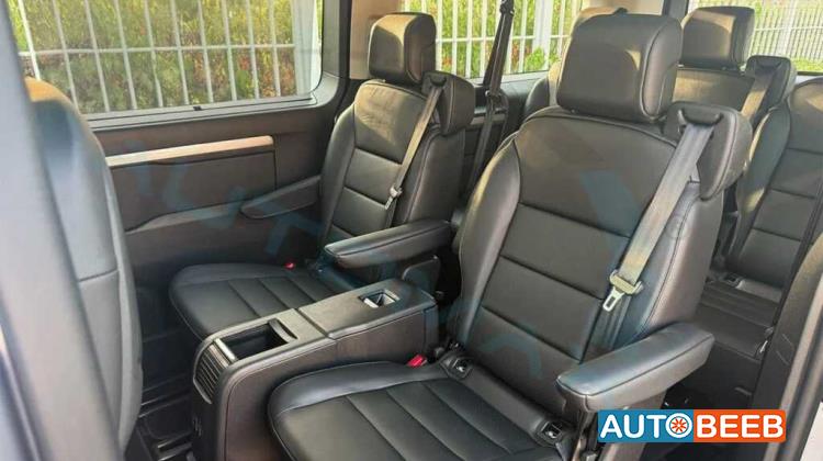 Minibus Citroen 2026