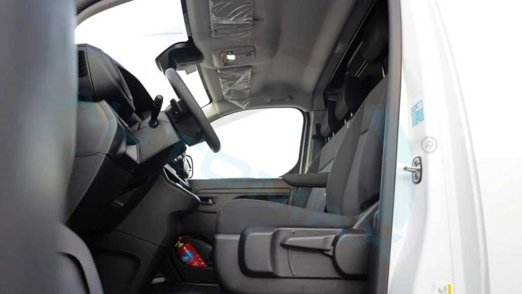 Minivan Citroen 2025