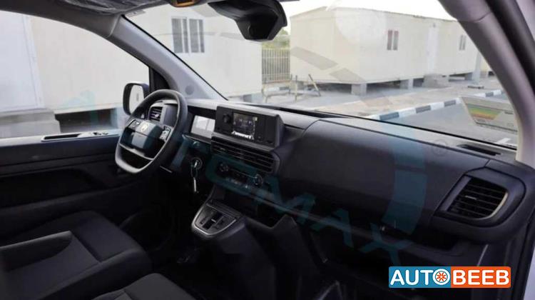 Minivan Citroen 2025