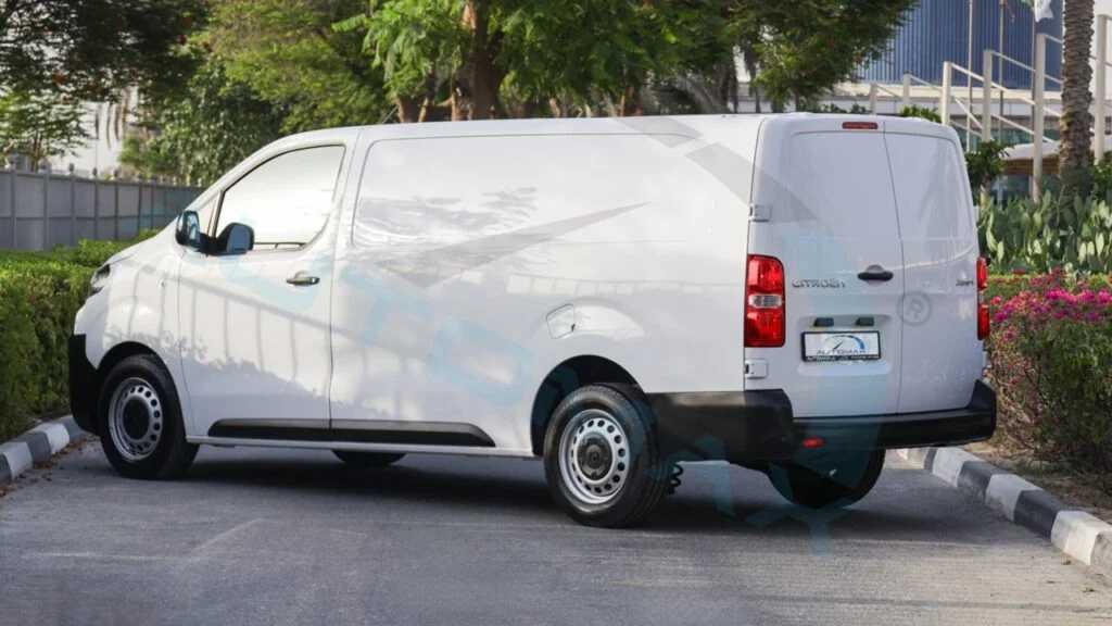 Minivan Citroen 2025