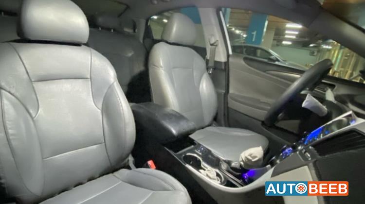 Hyundai Sonata 2012