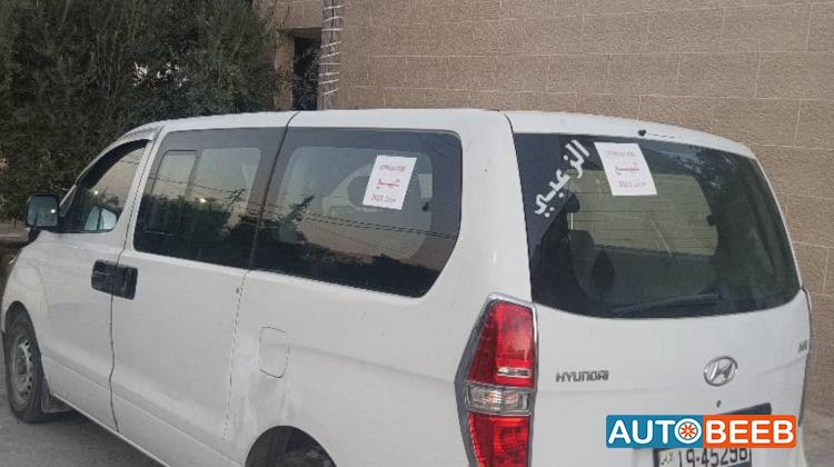ميني باص هيونداي 2015