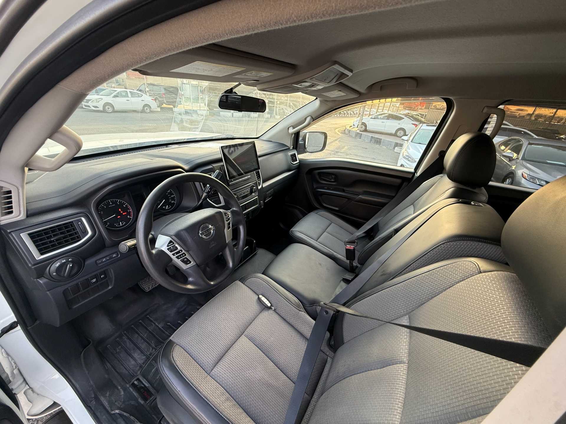 نيسان تايتن 2017