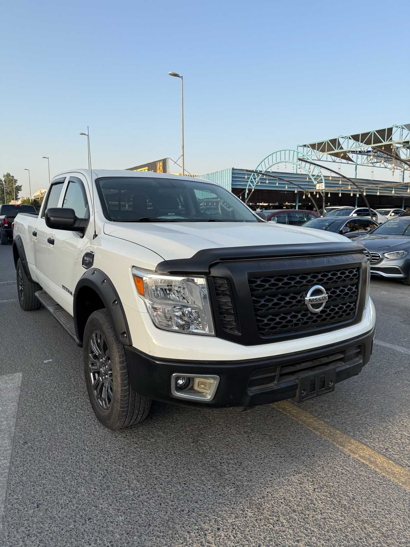 نيسان تايتن 2017