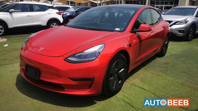 Tesla 3 2023