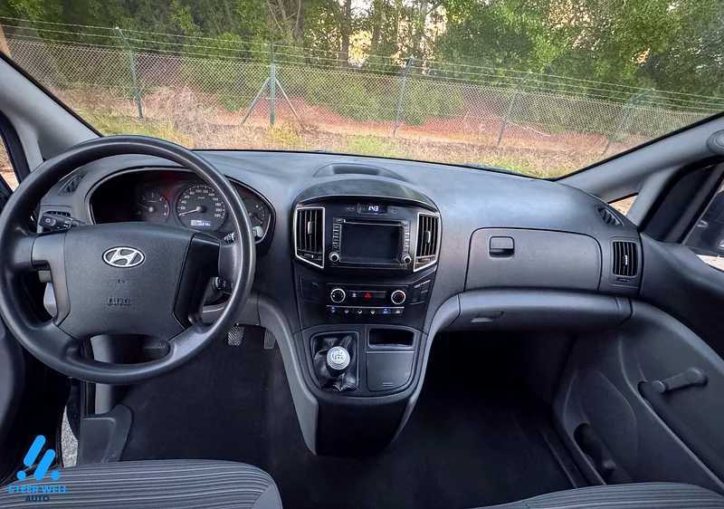 Minivan Hyundai 2019