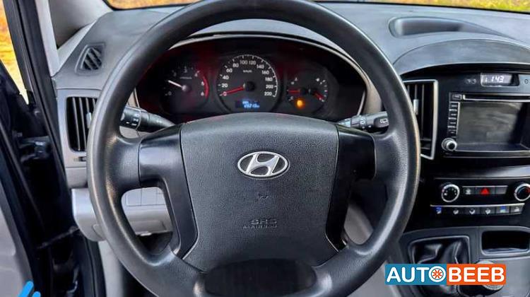 Minivan Hyundai 2019