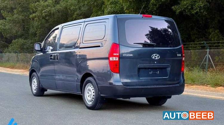 Minivan Hyundai 2019