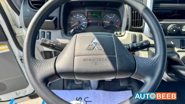 Mitsubishi Canter 2024