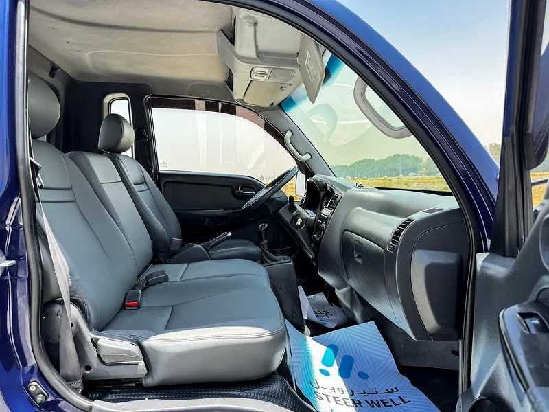 كيا بنجو 2011