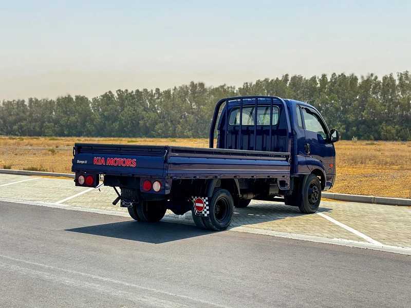 كيا بنجو 2011