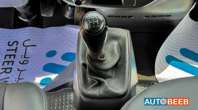 كيا بنجو 2011