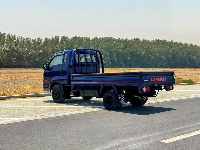 كيا بنجو 2011