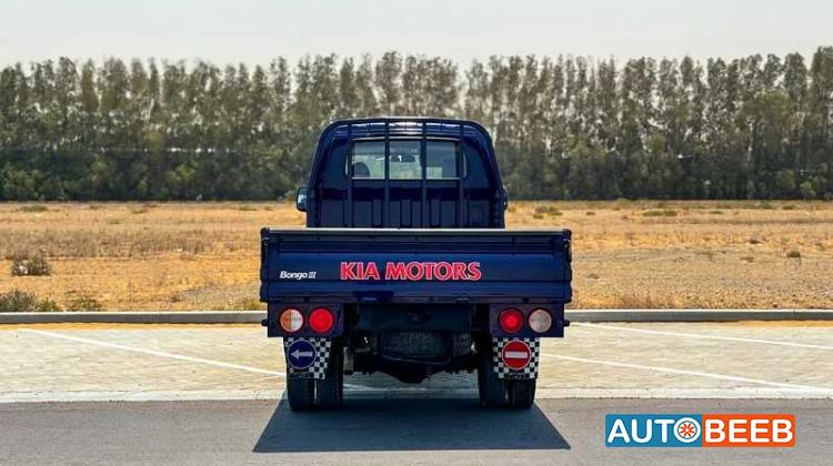 كيا بنجو 2011