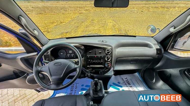 كيا بنجو 2011