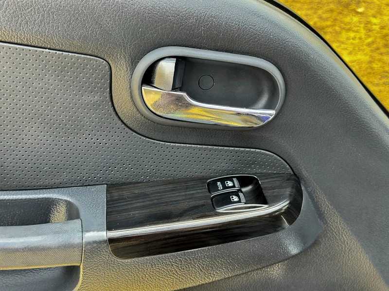 كيا بنجو 2011