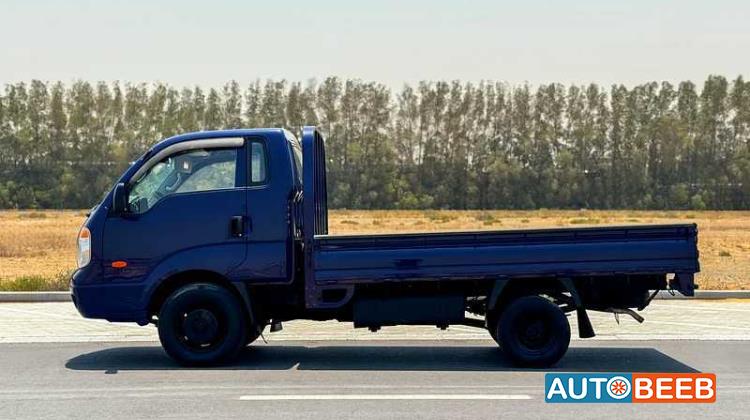 كيا بنجو 2011