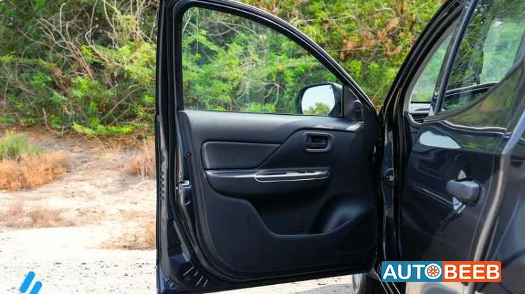 Mitsubishi L200 2023