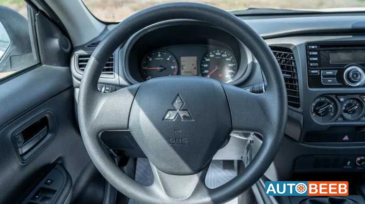 Mitsubishi L200 2023