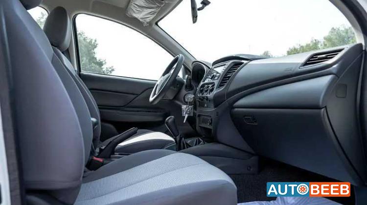 Mitsubishi L200 2023