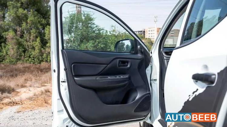 Mitsubishi L200 2023